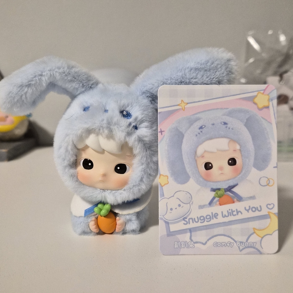 Pop Mart Hacipupu Snuggle With You - COMFY BUNNY